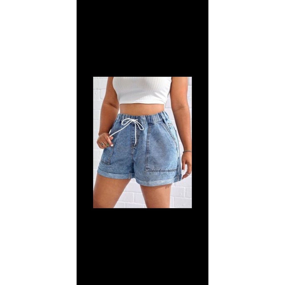 SHEIN Curve denim shorts with pockets size 1X